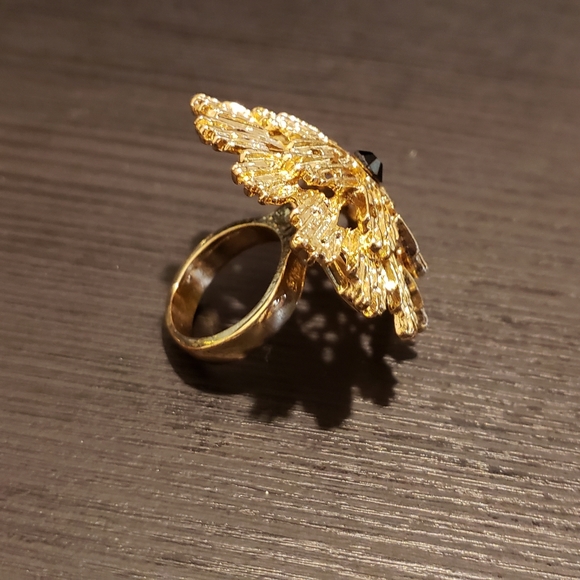 Gold ring - Picture 2 of 2